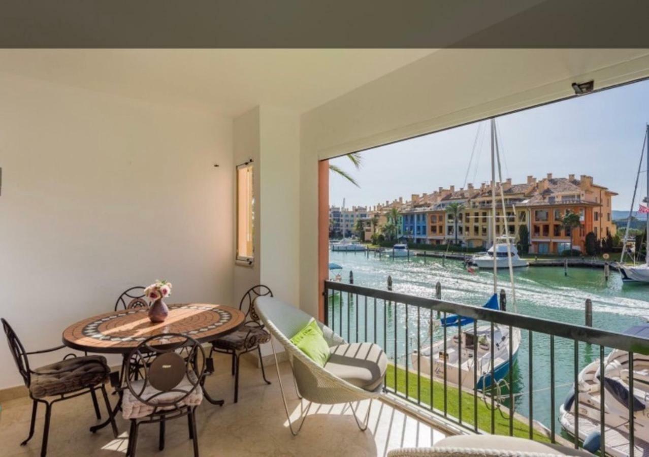 Apartamento con piscina ,playa con vistas panorámicas en la Marina de Sotogrande San Roque (Andalucia) Exterior foto